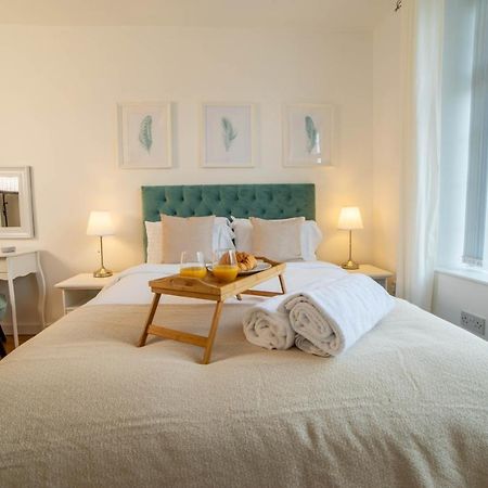 Vibrant City Centre - King Bed, Entire Apartment Cambridge  Ngoại thất bức ảnh