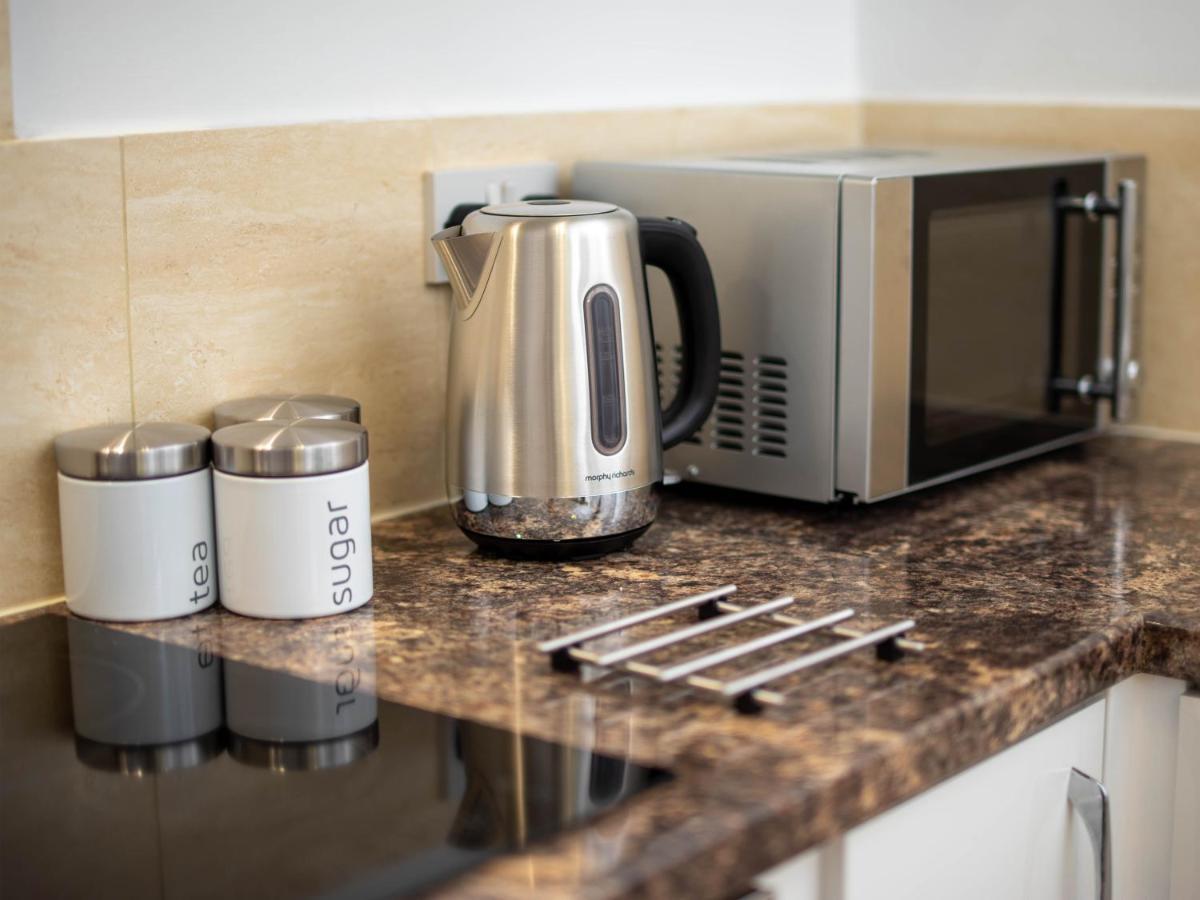 Vibrant City Centre - King Bed, Entire Apartment Cambridge  Ngoại thất bức ảnh